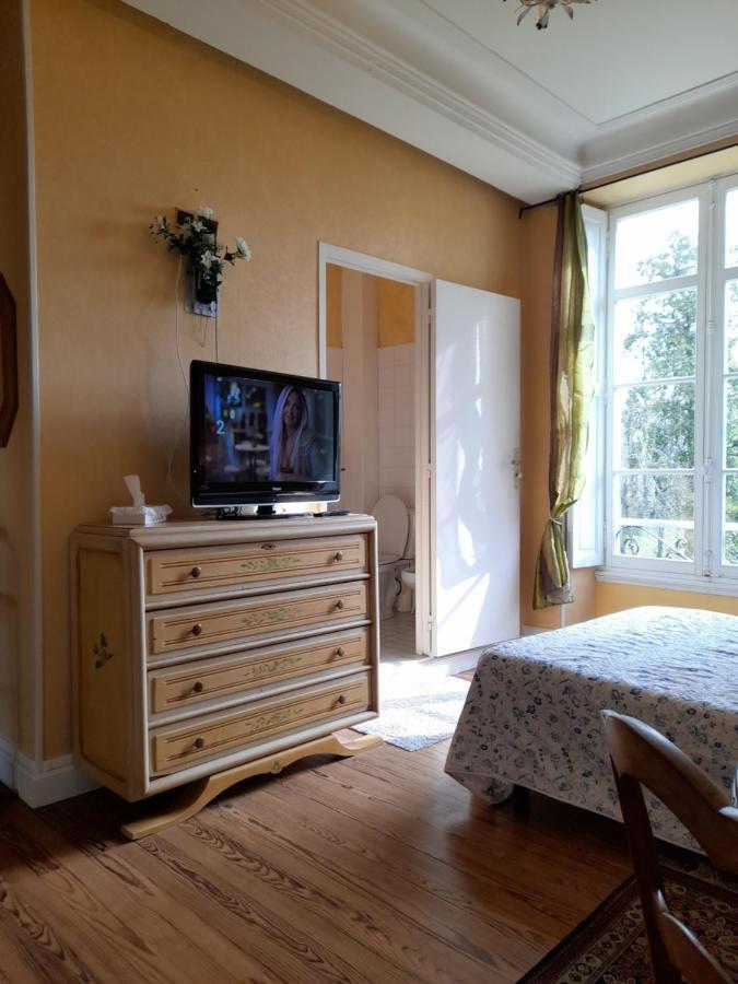 Chambres & Studios Chateau Saint Vincent Bazas Exterior photo