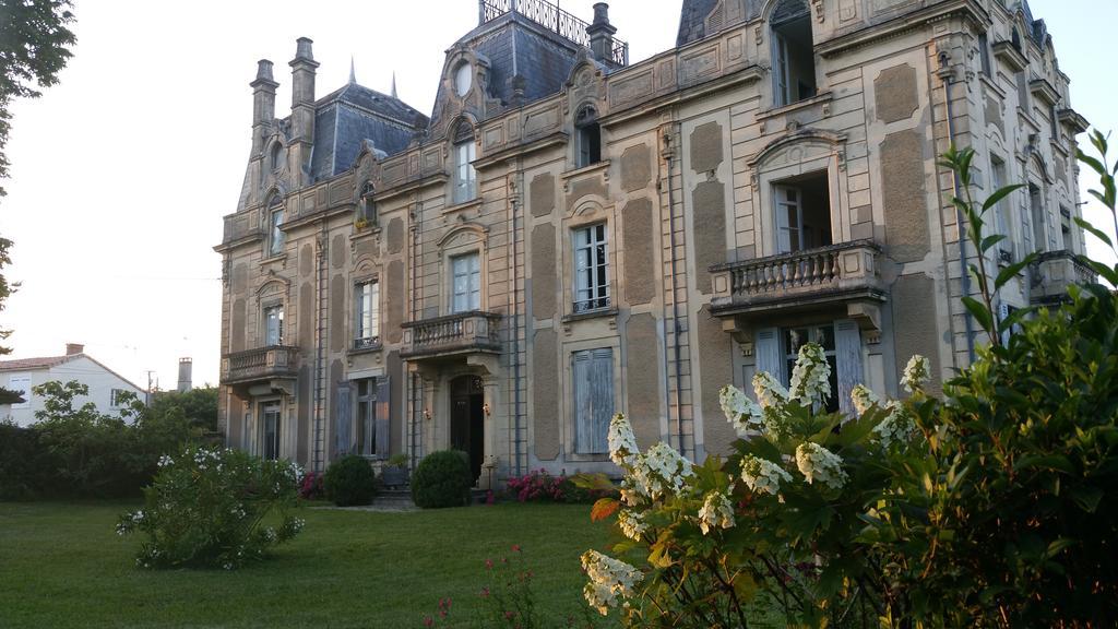 Chambres & Studios Chateau Saint Vincent Bazas Exterior photo